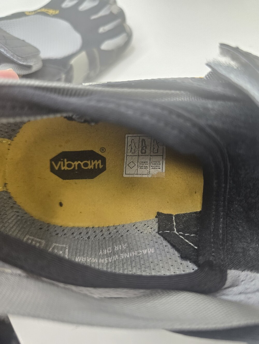Vibram FiveFingers Evo Black and Gray Minimalist Toe Shoes - Picture 9 of 9